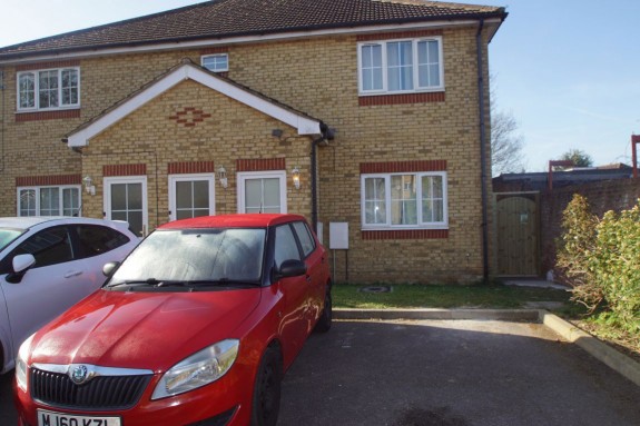 Holly Court - Photo 1