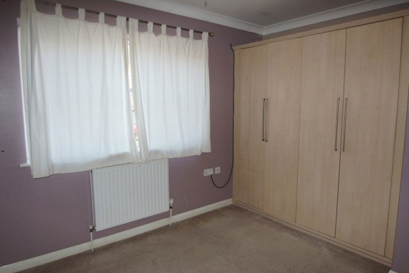 Holly Court - Photo 4