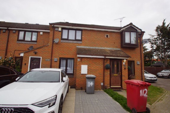 Pearl Gardens, Cippenham - Photo 1