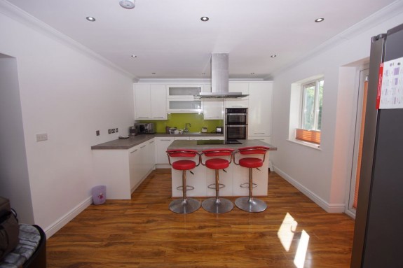 Dennis Way - Photo 2