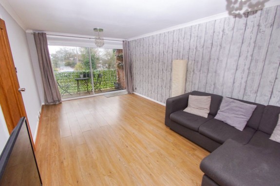 Sandringham Court - Photo 4