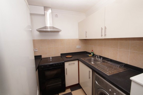 Stephenson Court, Slough - Photo 3