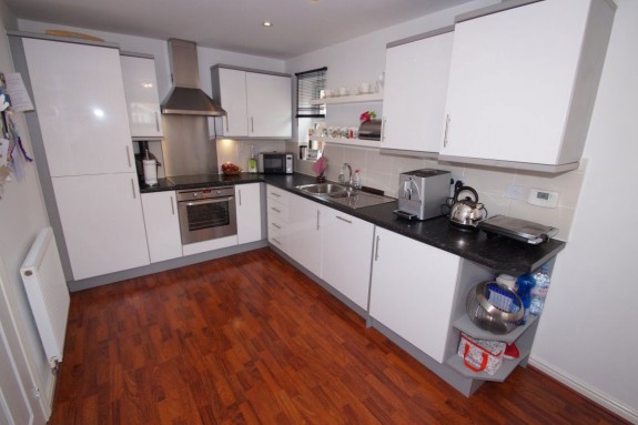 Swift Close - Photo 5