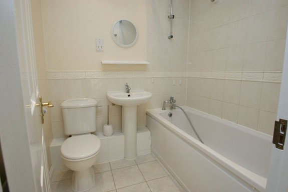 Earls Lane, Cippenham - Photo 8