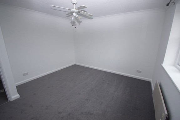 Worcester Gardens, Slough - Photo 4