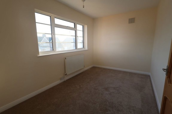 Stoke Poges Lane, Slough - Photo 4