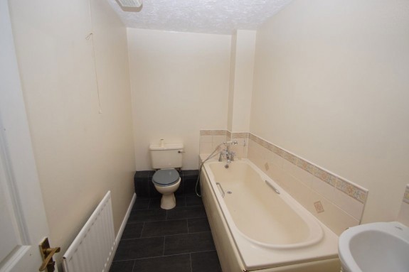 Cobham Close, Cippenham - Photo 6