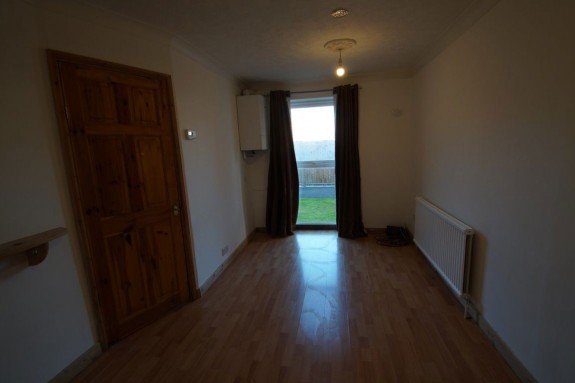 Rochford Gardens - Photo 2