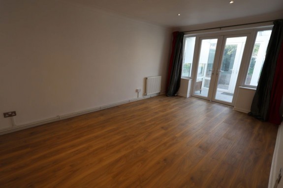 Walpole Rd - Photo 3