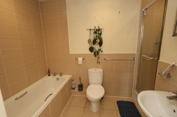 Hayling Close - Photo 4