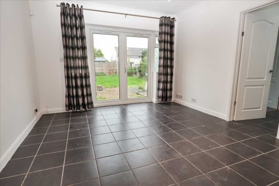 The Greenway, Cippenham, Slough - Photo 14