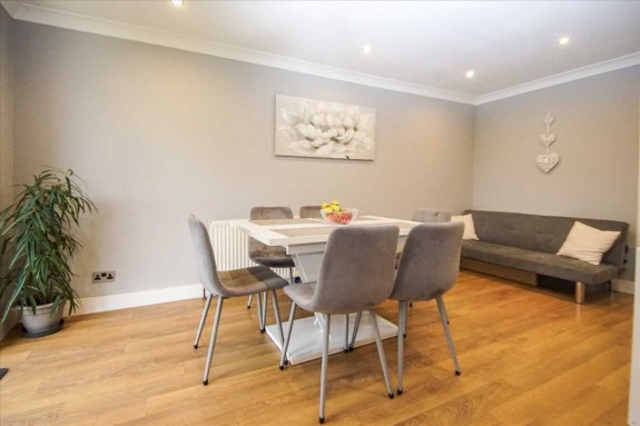 Ferrers Close, Cippenham, Slough - Photo 12