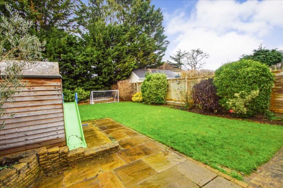 Mercian Way, Cippenham - Photo 19