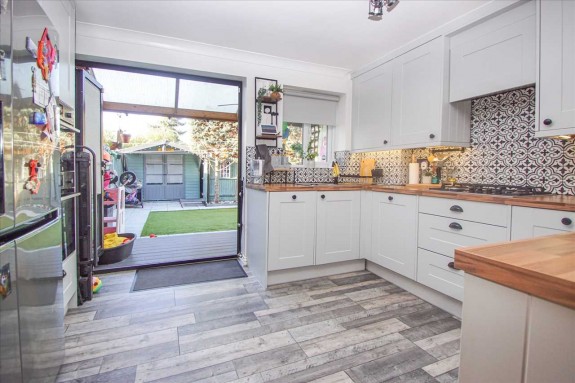 Trumper Way, Cippenham - Photo 11