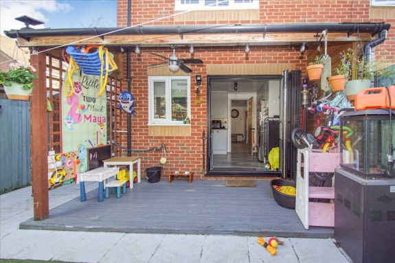 Trumper Way, Cippenham - Photo 15