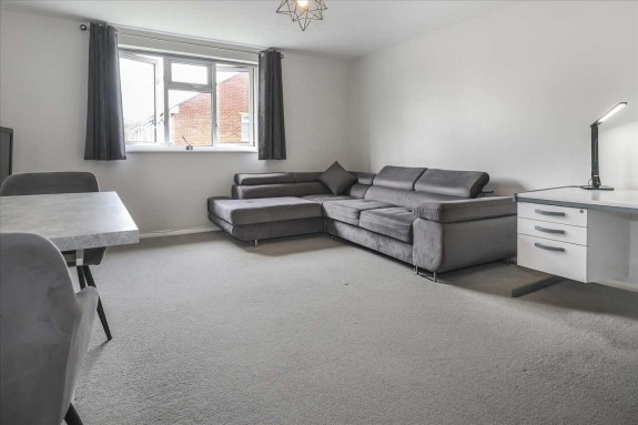 Paxton Avenue, Slough - Photo 7