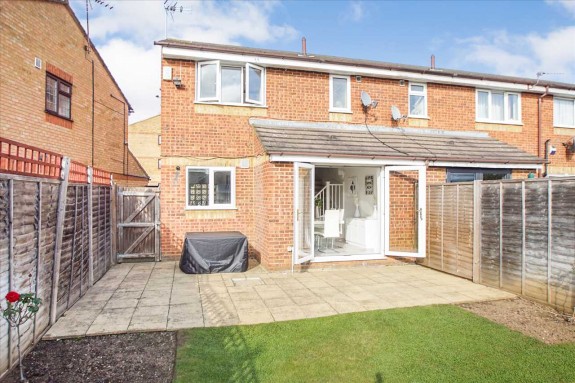 Lowestoft Drive, Burnham Gate, Cippenham - Photo 10