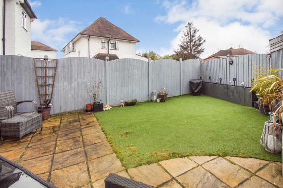 St Georges Crescent, Cippenham, Slough - Photo 10