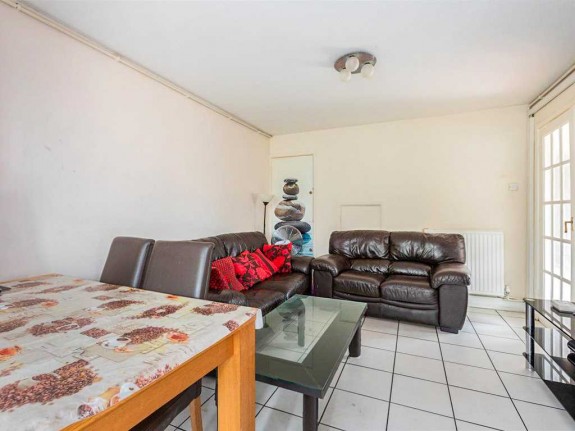Paxton Avenue, Slough - Photo 9