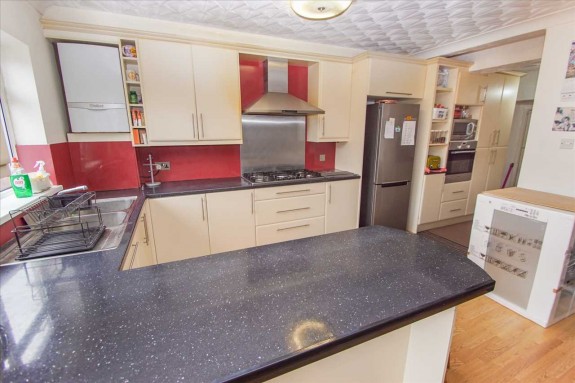 Kendal Drive, Slough - Photo 12