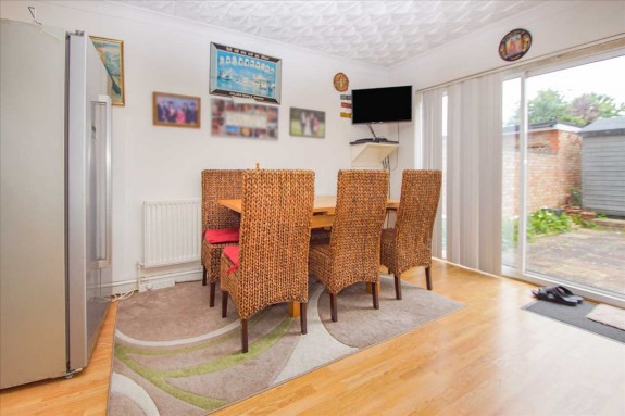 Kendal Drive, Slough - Photo 13