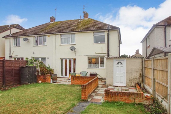 Barnfield, Cippenham, Slough - Photo 10