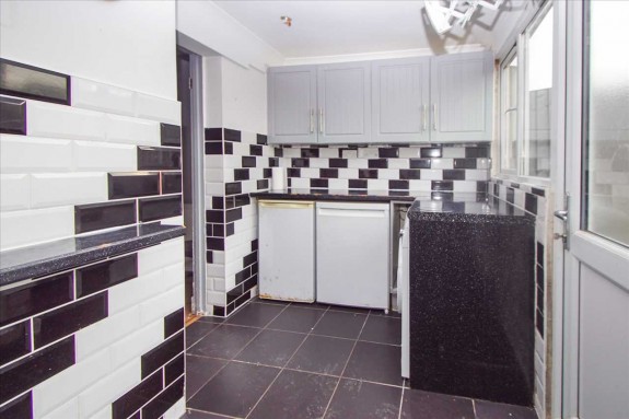 Aldborough Spur, Slough - Photo 9