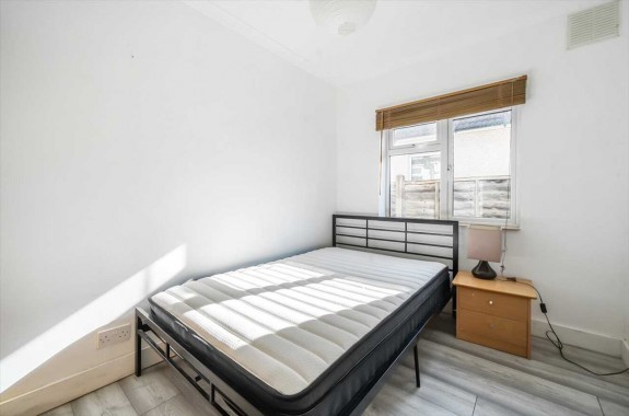 Dennis Way, Cippenham - Photo 5