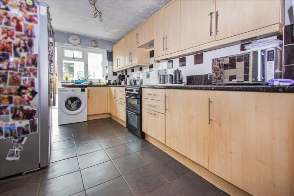 Bower Way, Cippenham, Slough - Photo 16