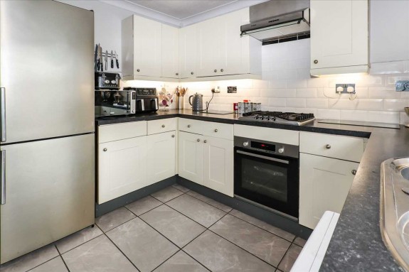 Amberley Road, Slough - Photo 13