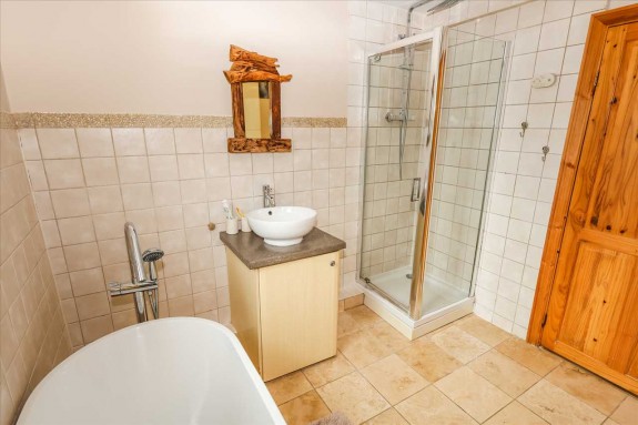 The Crescent, Slough - Photo 12