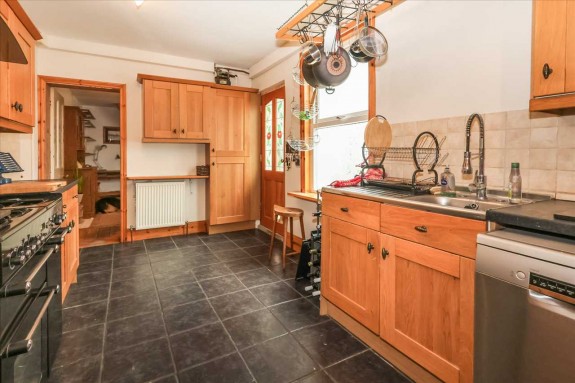 The Crescent, Slough - Photo 16