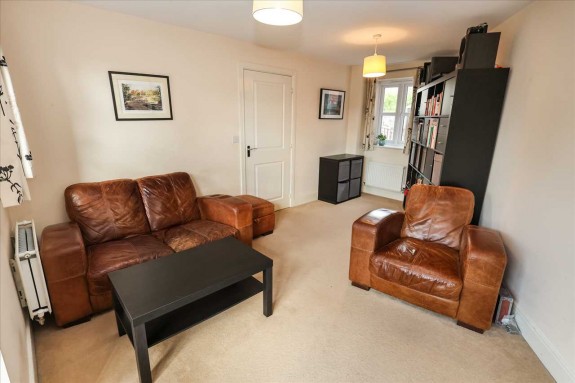 Bantry Road, Cippenham, Slough - Photo 17