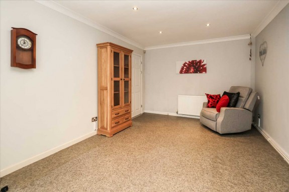 Walpole Road, Cippenham, Slough - Photo 9