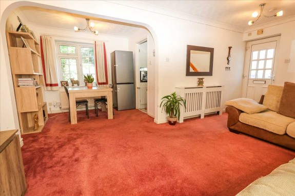 Cooper Way, Windsor Meadows, Cippenham - Photo 10