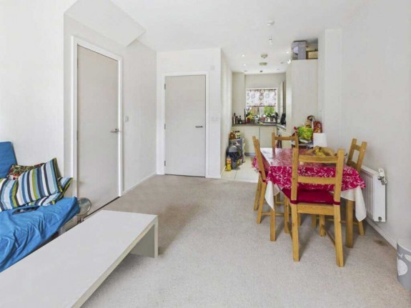 Marunden Green, Kestrel Place, Slough - Photo 10