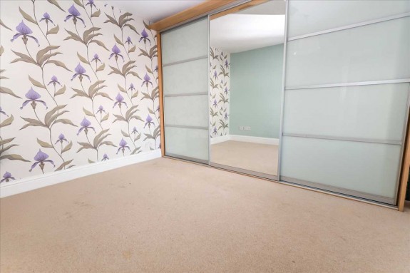 Masons Road, Cippenham, Slough - Photo 13