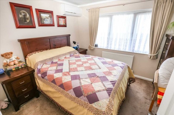 Morello Drive, Orchards Residential Park, Wexham - Photo 15