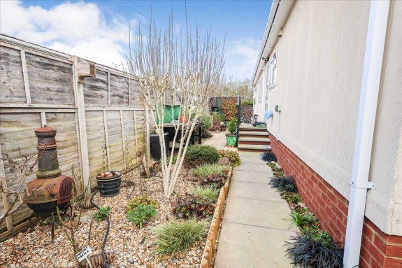 Morello Drive, Orchards Residential Park, Wexham - Photo 18