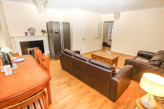 Stomp Road, Burnham - Photo 13