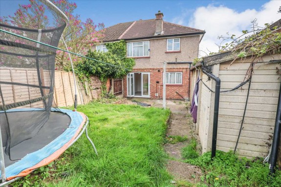 Grasmere Avenue, Slough - Photo 11