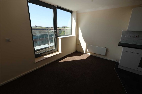 Bath Road, Slough - Photo 5